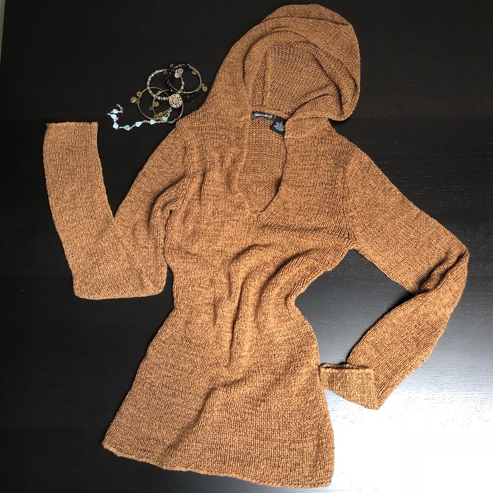 Hooded Long-Sleeve Shirt